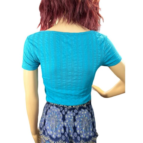 (6 for $25) SO Aqua Blue Short Sleeve Lace Up Front Textured Tee - Size Small - Picture 4 of 6